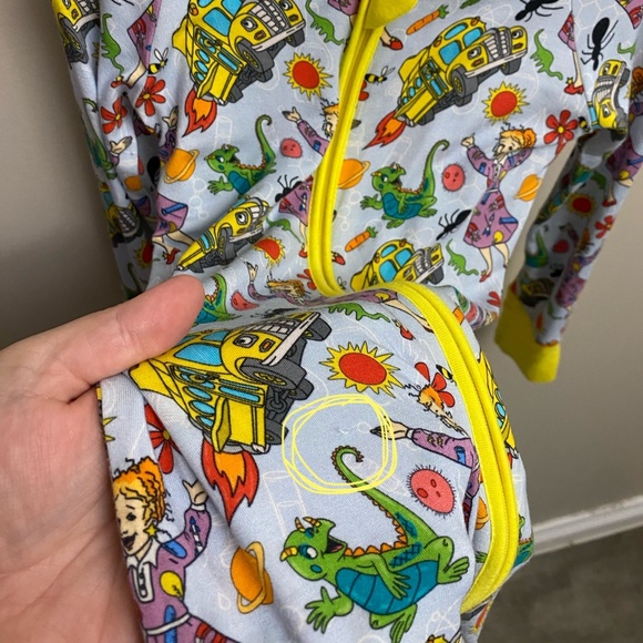 Magic School Bus Sleeper - Picture 4 of 4